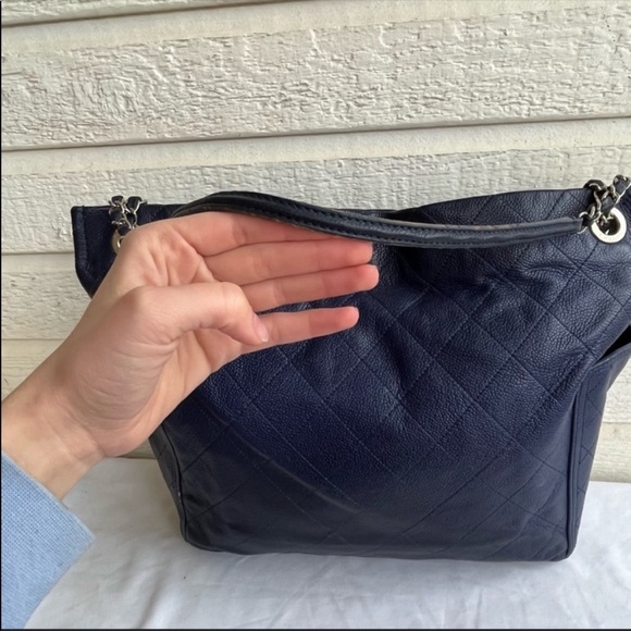 🚫SOLD🚫CHANEL Caviar Jumbo Quilted Blue Chain Monogram Tote Hobo Crossbody Bag - Picture 3 of 12